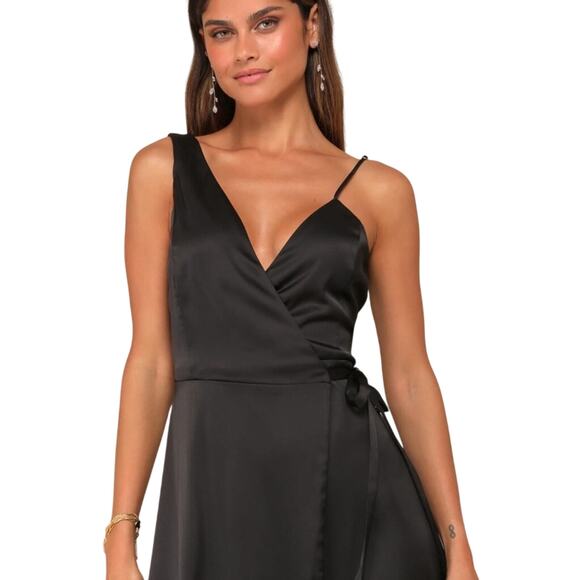 Lulus Black Satin Wrap Maxi Dress S Formal Gown High Slit NWOT - Picture 4 of 8